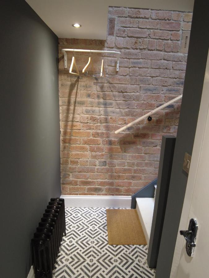 The Bards Loft, Large Studio Apartment 에어 외부 사진